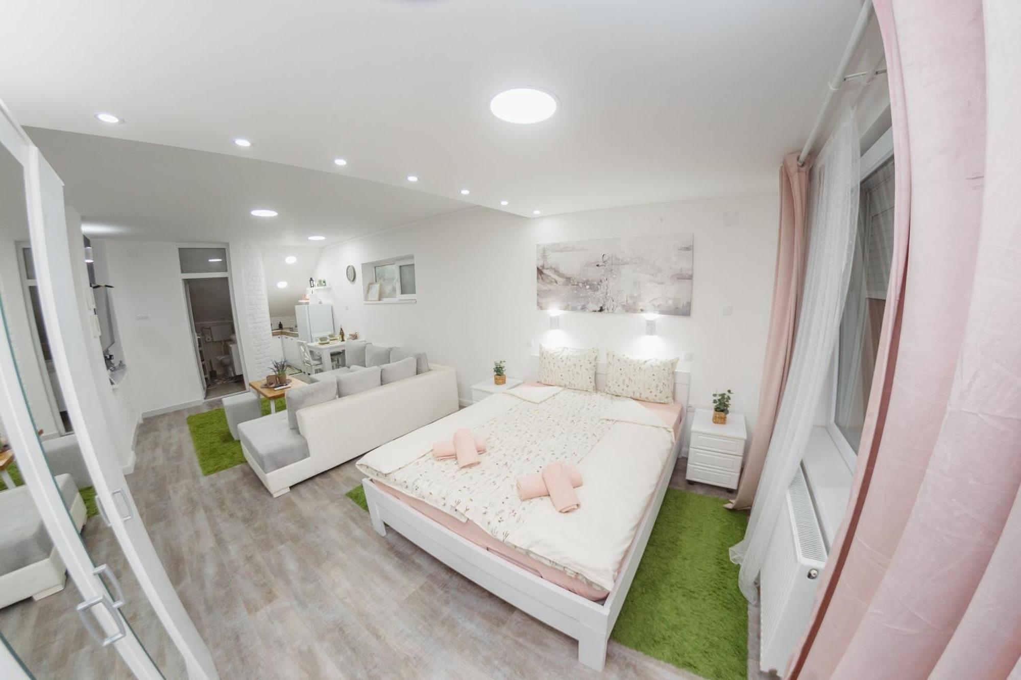 Guest House Lila Sombor Exterior foto