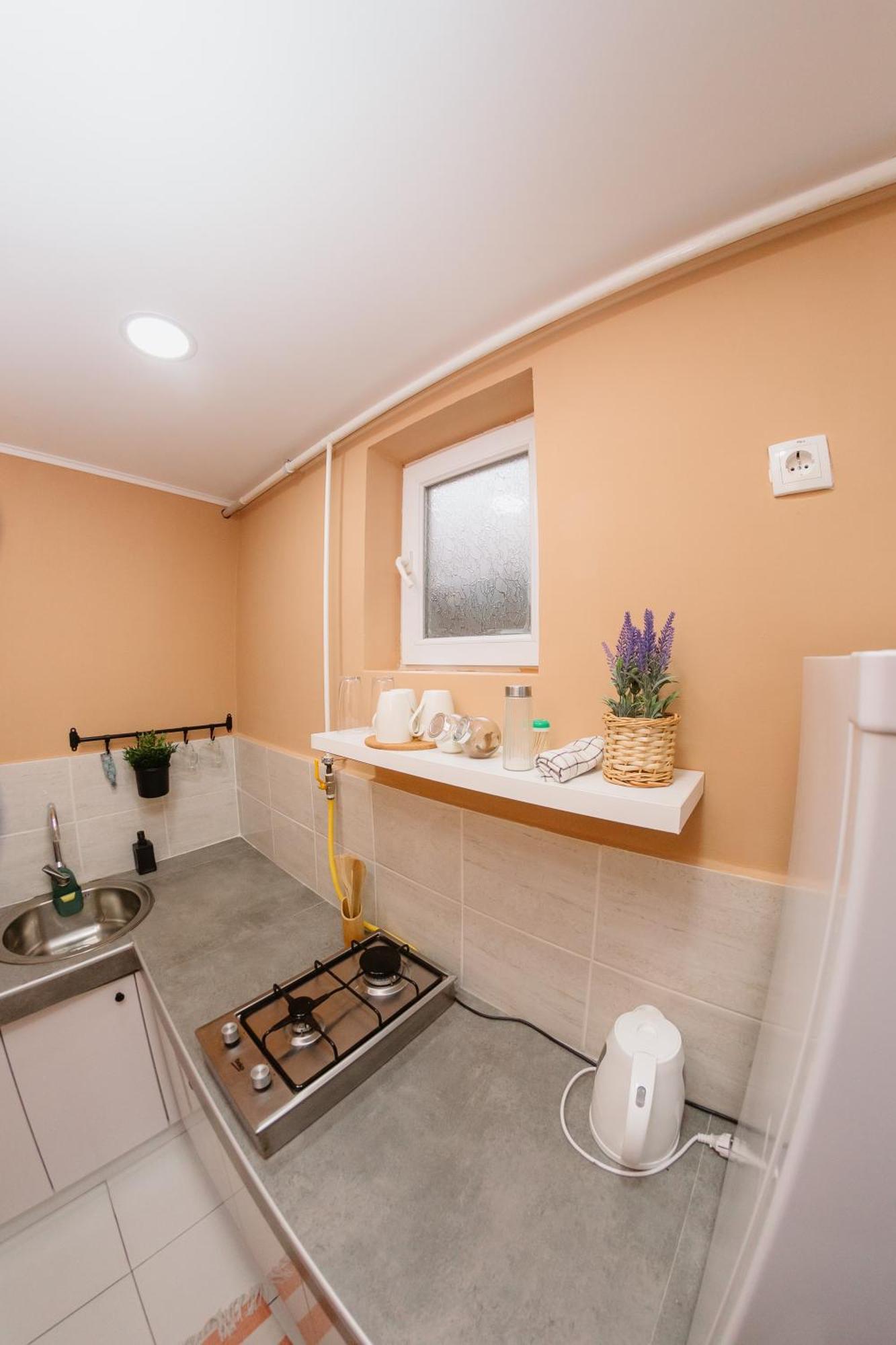 Guest House Lila Sombor Exterior foto